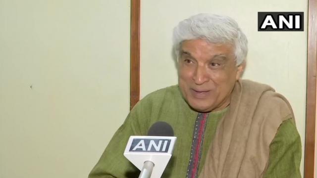 फैज़ अहमद फैज़ पर हुए विवाद से नाराज हुए जावेद अख्तर, बताया बेतुका