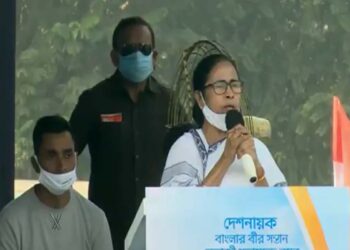 सीएम ममता ने उठाई चार राजधानियों की मांग, बोलीं- देश की एक ही राजधानी क्यों हो ?