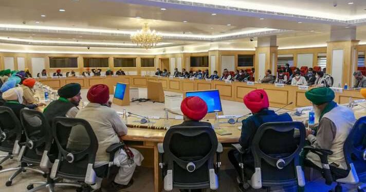 किसान आंदोलन : किसानों और सरकार के बीच आज भी बेनतीजा रही बातचीत