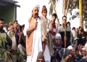 आंदोलन जारी रखने के राकेश टिकैत के ऐलान के बाद मुजफ्फरनगर में किसानों की महापंचायत