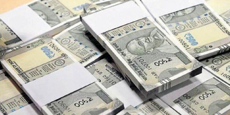 लॉकडाउन में अरबपतियों की संपत्ति 35 फीसदी बढ़ी : ऑक्सफैम