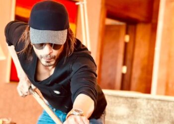 ‘पठान’ के लुक में शाहरुख खान ने पोस्ट की फोटो, चर्चा में फोटो का कैप्शन