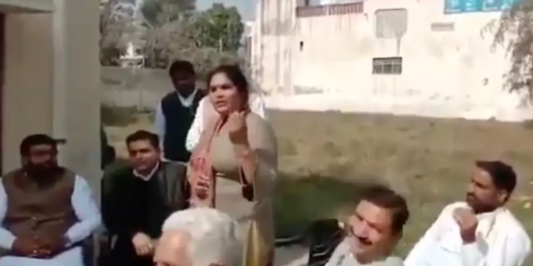 किसान आंदोलन हमें चलाना है, पैसा हो या शराब, हर तरह से किसानों की मदद करें : कांग्रेस नेता