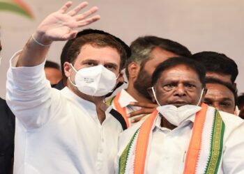 पुडुचेरी : कांग्रेस सरकार को 22 फरवरी को कराना होगा फ्लोर टेस्ट