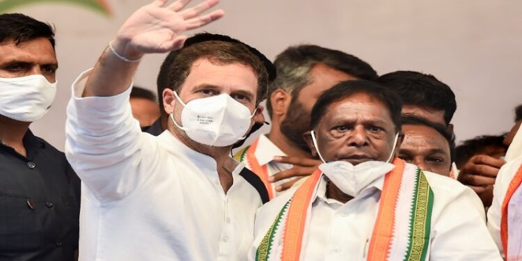 पुडुचेरी : कांग्रेस सरकार को 22 फरवरी को कराना होगा फ्लोर टेस्ट