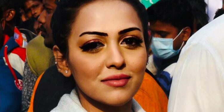 पश्चिम बंगाल : कोकीन के साथ पकड़ी गई बीजेपी की युवा नेता पामेला गोस्वामी