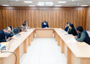 केजरीवाल सरकार ने दिल्ली वालों को इलेक्ट्रिक वाहन खरीदने के लिए शुरू किया स्वीच दिल्ली अभियान