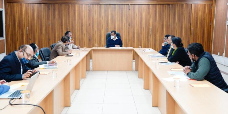 केजरीवाल सरकार ने दिल्ली वालों को इलेक्ट्रिक वाहन खरीदने के लिए शुरू किया स्वीच दिल्ली अभियान