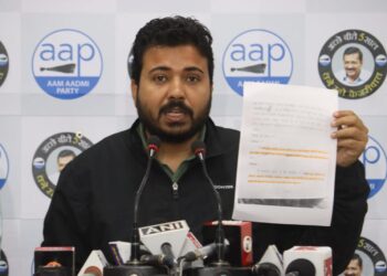 भाजपा अब लूट योजना पर काम कर के एमसीडी को लूटने में लगी है : दुर्गेश पाठक