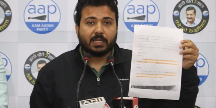 भाजपा अब लूट योजना पर काम कर के एमसीडी को लूटने में लगी है : दुर्गेश पाठक