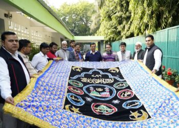 सीएम केजरीवाल ने ख्वाजा मोइनुद्दीन हसन चिश्ती के 809वें वार्षिक उर्स पर पेश की चादर