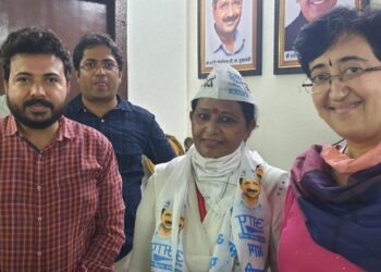 भाजपा ने न सिर्फ एमसीडी को कंगाल किया, बल्कि राजधानी को कूड़े का ढेर बना दिया : दुर्गेश पाठक
