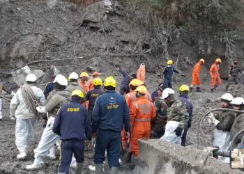 उत्तराखंड आपदा : 15 शव और मिले, अबतक 53 लोगों की मौत