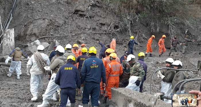 उत्तराखंड आपदा : 15 शव और मिले, अबतक 53 लोगों की मौत