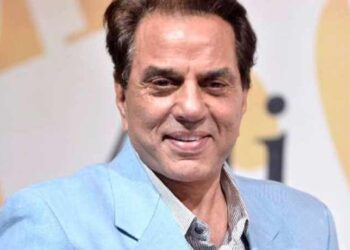 मैं दूसरों को हंसाता हूं, खुद दुखी रहता हूं : धर्मेंद्र