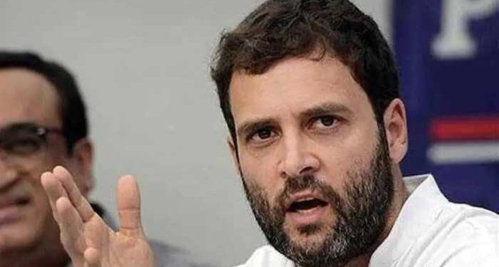 हमारे जवानों की कुर्बानी का अपमान कर रही मोदी सरकार : राहुल गांधी