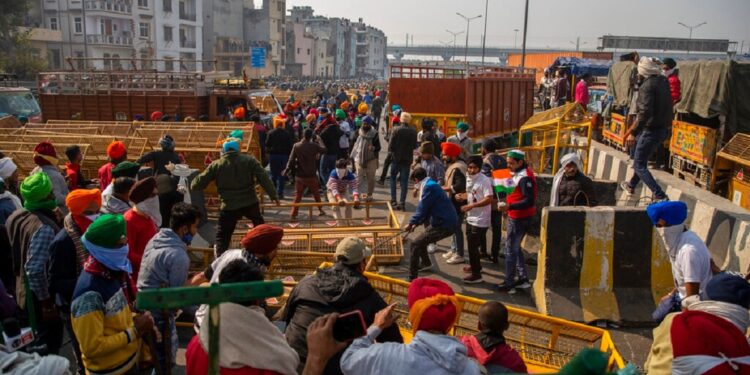 किसान आंदोलन : गिरफ्तार प्रदर्शनकारियों के नाम सार्वजनिक करे सरकार : मनीष तिवारी