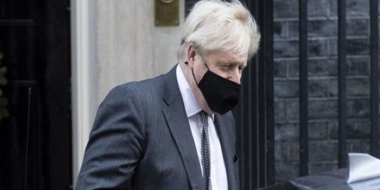 लॉकडाउन हटाने की अभी कोई गारंटी नहीं दी जा सकती : बोरिस जॉनसन