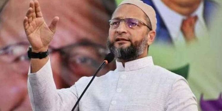 गुजरात निकाय चुनाव : ओवैसी की पार्टी AIMIM का भी खुला खाता