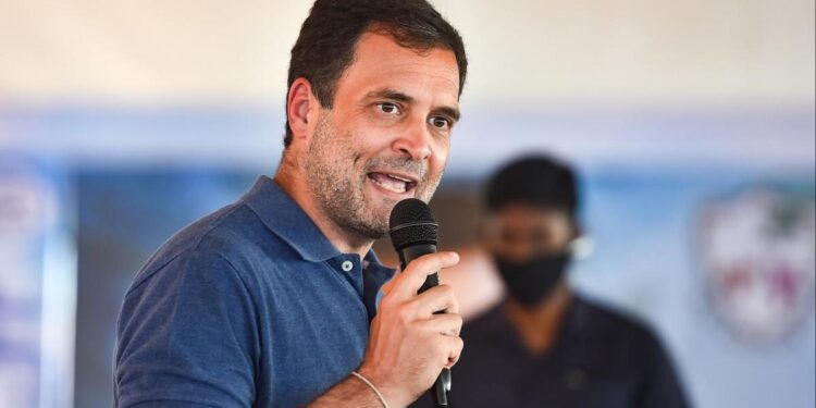 आपकी जेब खाली कर ‘मित्रों’ को देने का महान काम कर रही सरकार : राहुल गांधी