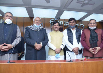 बिहार कैबिनेट विस्तार : BJP के 9 और JDU के 8 मंत्री, यहां देखें पूरी लिस्ट