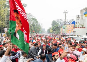 जब जब लाल टोपी पहने नौजवानों ने साइकिल चलाई है तब तब बदलाव हुआ है : अखिलेश यादव