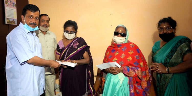 राकेश जैन हिंदू राव अस्पताल में लैब टेक्निशियन थे, वे आखिरी दम तक लोगों की सेवा करते रहे : सीएम केजरीवाल