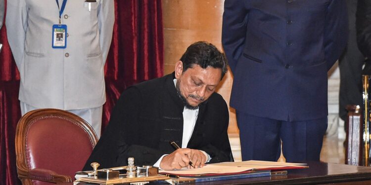 महिलाओं का सर्वोच्च सम्मान करते हैं, कभी नहीं दिया रेपिस्ट से शादी का प्रस्ताव : एसए बोबडे