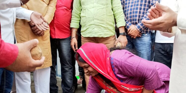 लोगों की सुविधा का ख्याल रखते हुए जनसुविधा परिसर का शुभारंभ किया गया है : दिलीप पाण्डेय