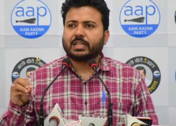 दिल्ली में रोजाना 2800 मीट्रिक टन कूड़े में से केवल 1300 मीट्रिक टन कूड़ा ही ट्रीट किया जाता है : दुर्गेश पाठक