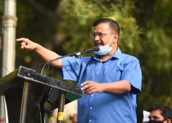 कृषि कानूनों के खिलाफ केजरीवाल हरियाणा में करेंगे महापंचायत