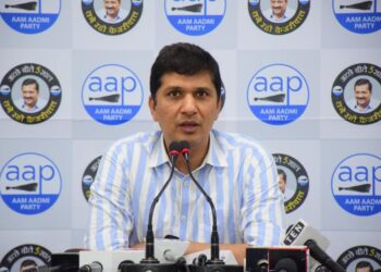 बेहद शर्म की बात है कि भाजपा कार्यकर्ताओं लोगों से कहा रहे है कि एलजी का शासन बेहतर है : सौरभ भारद्वाज
