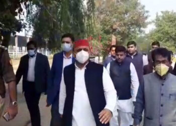 कानून वापस होना चाहिए, सरकार ने MSP जो तय की थी वो किसानों को नही मिल रही : अखिलेश यादव