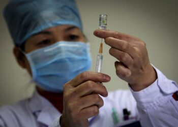 चीन आने के लिए पहले लगवानी होगी कोरोना वायरस वैक्सीन : बीजिंग