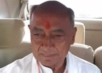 मुकेश अंबानी मामला : NIA को जांच सौंपने का अर्थ बीजेपी से तफ्तीश कराना :  दिग्विजय सिंह