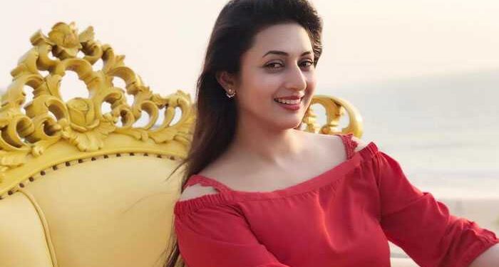 बोलीं दिव्यांका त्रिपाठी- मैं इतनी सुंदर हूं क्या करूं, पीछे से आवाज आई- जाके काम कर… देखें Video