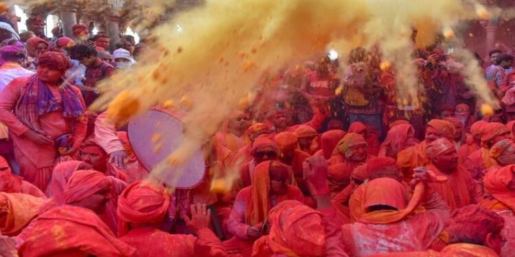 यूपी में होली-शब-ए-बारात को लेकर पीएसी की 100 कंपनियां तैनात