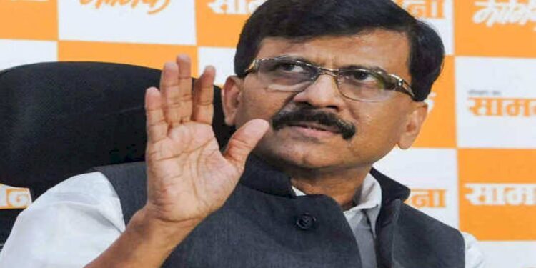 वाजे कर रहा था वसूली और देशमुख को जानकारी नहीं थी : संजय राउत