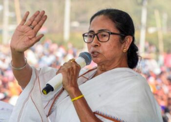 बंगाल चुनाव : सीएम ममता ने कबूली बीजेपी नेता को फोन की बात