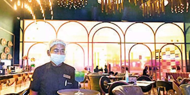 दिल्ली में मांस की दुकानों और रेस्तरां के बाहर झटका-हलाल का बोर्ड लगाना होगा अनिवार्य