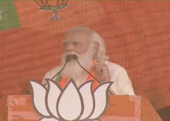 बंगाल चुनाव: लोकसभा में टीएमसी हाफ, इस बार पूरी साफ : पीएम मोदी