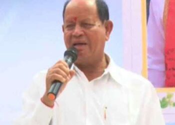 बंगाल में BJP जीती तो गुजरात में पहले होंगे विधानसभा चुनाव : बीजेपी नेता