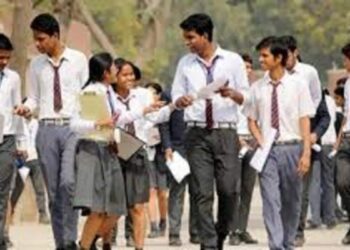 CBSE ने जारी की संशोधित डेटशीट, यहां चेक करें परीक्षा की नई तारीखें