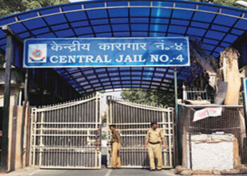 कोरोना वायरस के कारण तिहाड़ जेल से मिली थी परोल, अब तक नहीं लौटे 200 कैदी