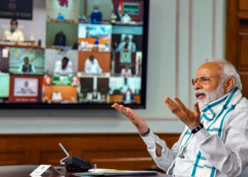 कोविड-19 के बढ़ते मामलों को लेकर पीएम मोदी की मुख्यमंत्रियों के साथ बैठक