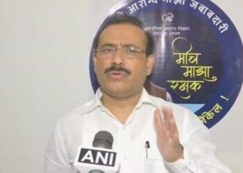 महाराष्ट्र : हमारे पास वैक्सीन का सिर्फ तीन दिन का स्टॉक : स्वास्थ्य मंत्री