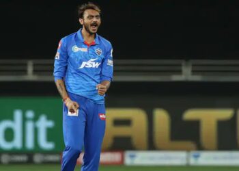IPL 2021 : दिल्ली कैपिटल्स को लगा बड़ा झटका, अक्षर पटेल हुए कोरोना पॉजिटिव