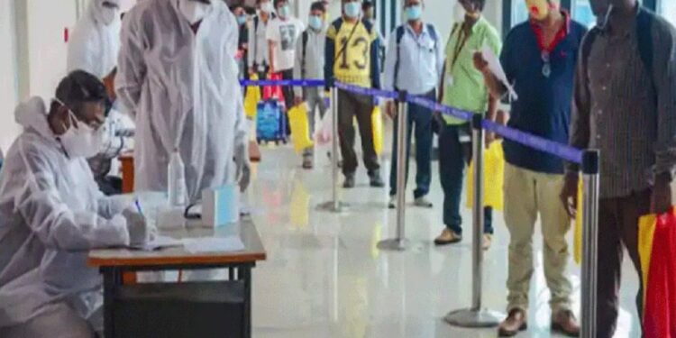 छत्तीसगढ़ : बाहर से आने वाले यात्रियों को निगेटिव रिपोर्ट दिखाना अनिवार्य, क्वारंटाइन भी जरूरी