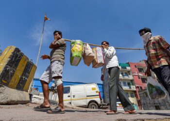दिल्ली सरकार से असंगठित क्षेत्र के मजदूरों को आर्थिक मदद देने की मांग : मजदूर यूनियन