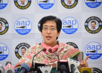 आप मांग करती है कि एमसीडी सरफेस पार्किंग का रेट दोगुना करने के प्रस्ताव को वापस ले : आतिशी